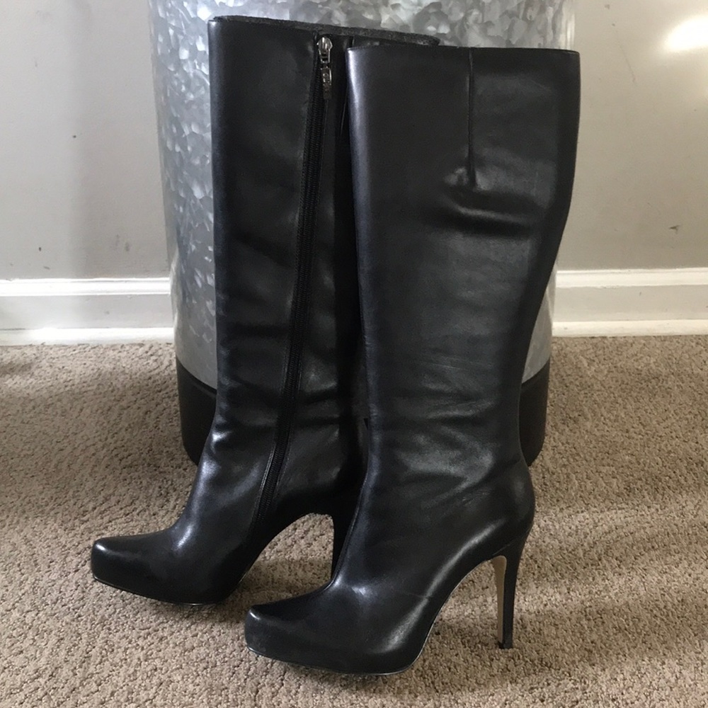 Leather tall black Guess boots